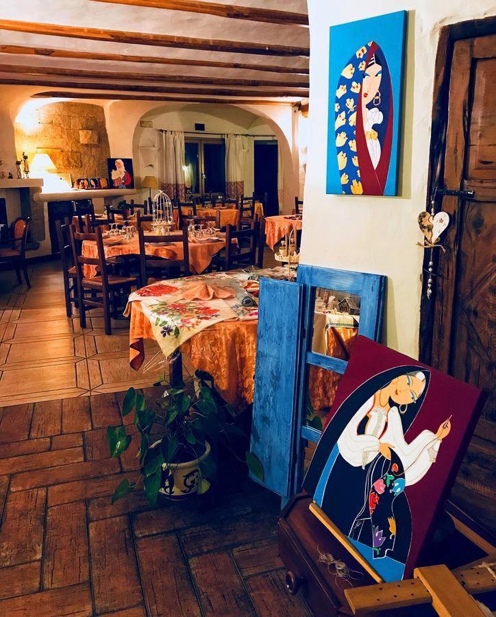 Locanda Tipica Sa Corte Oliena Εξωτερικό φωτογραφία